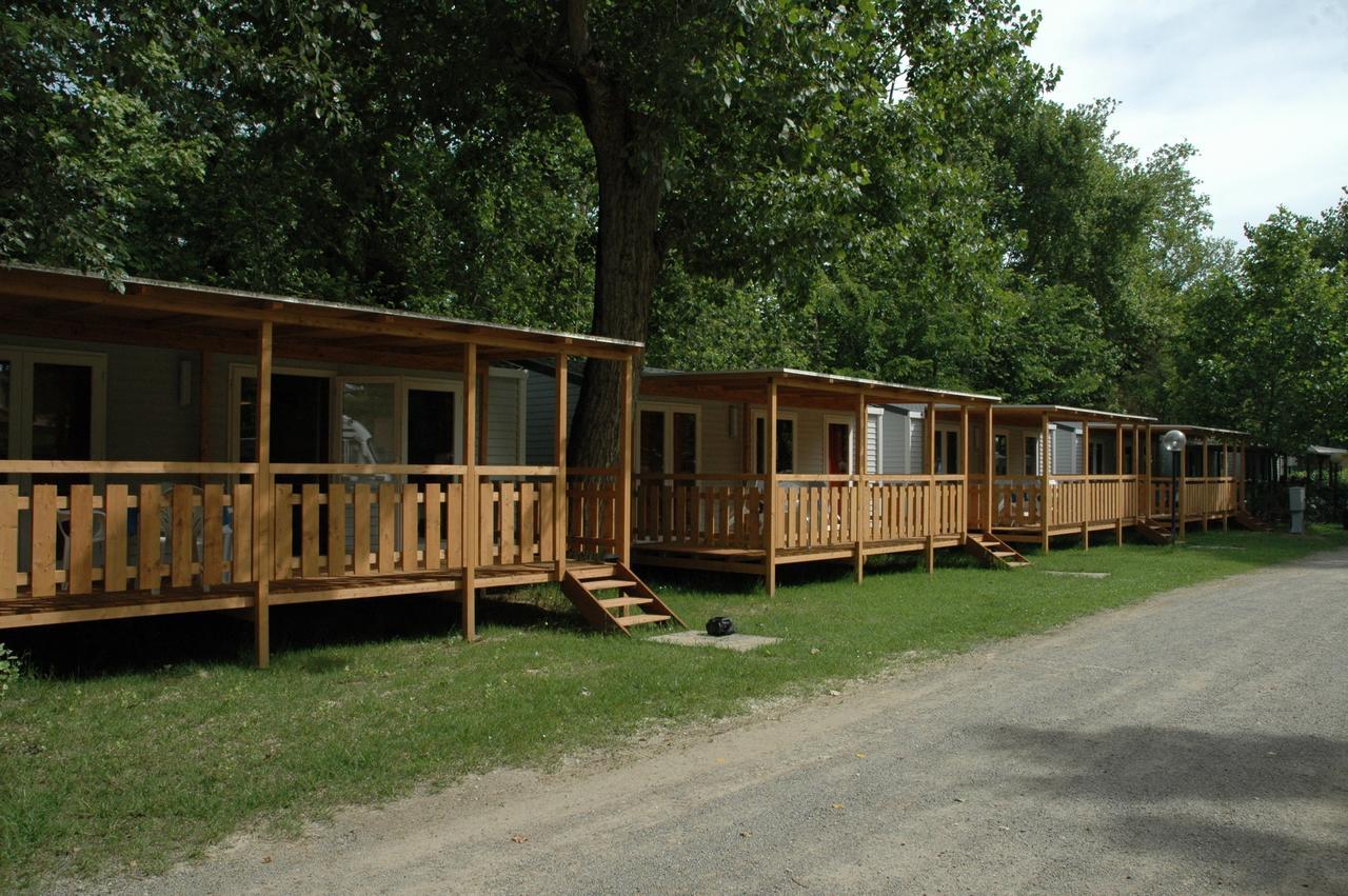 Camping Listro Castiglione del Lago Exteriör bild